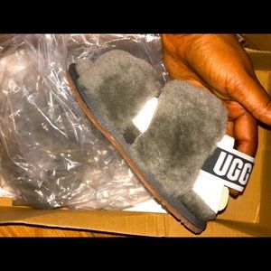 Kids UGG SLIPPERS- NWT